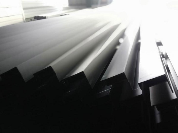 ¿Qué sabes sobre anodización Película de aluminio Perfil? 